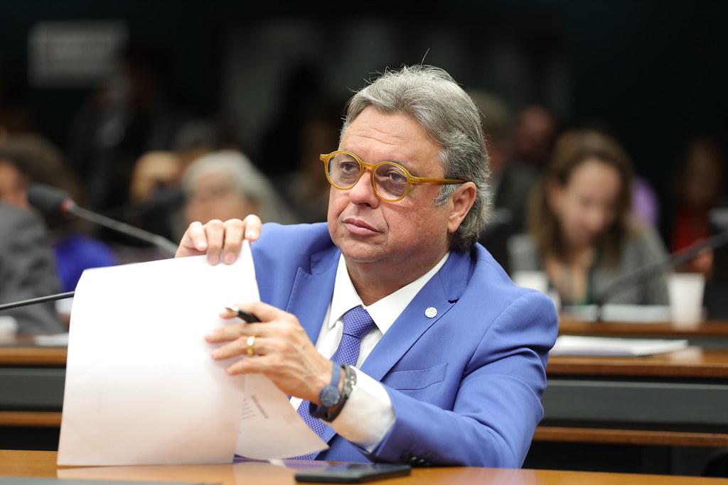Júlio Arcoverde reforça defesa pela redução da tarifa de energia no Piauí