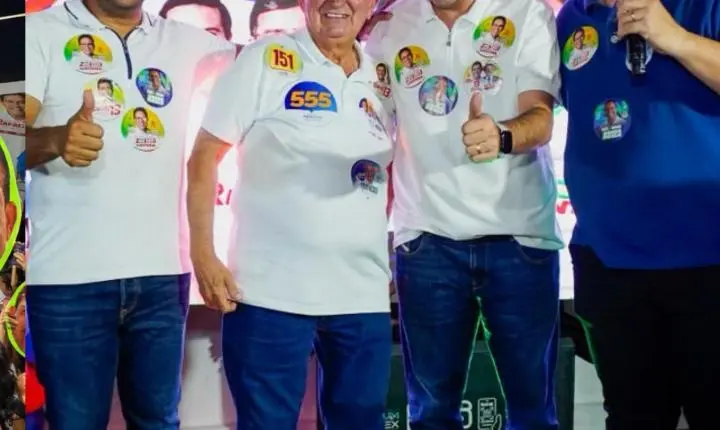 Em grande reunião na zona sul, Leôndidas Júnior apresenta seus candidatos à população