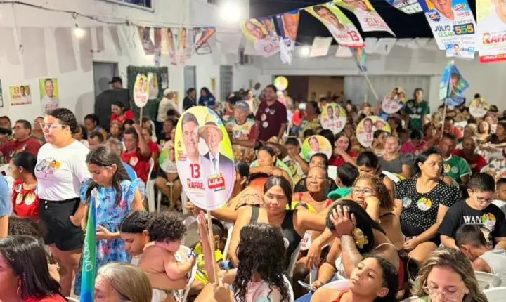 Em grande reunião na zona sul, Leôndidas Júnior apresenta seus candidatos à população